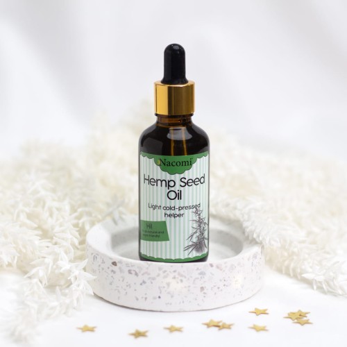 Olej z nasion konopi siewnej z pipetą